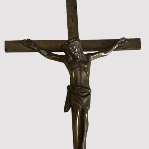 Bundle - Vintage Metal Wall Jesus on Cross & Plaque - Picture 3 of 8